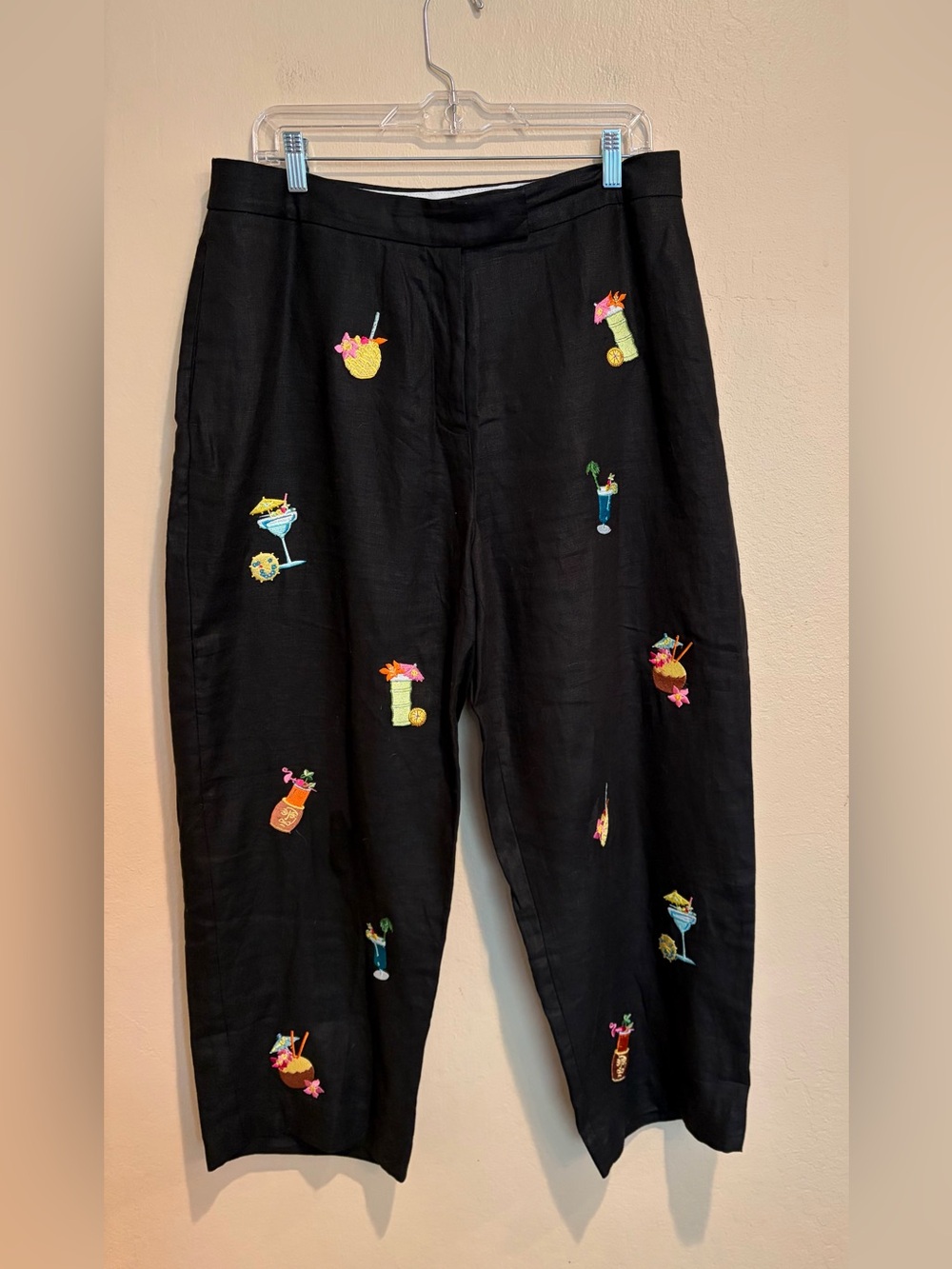 Tiki Cocktail Embroidered Themed Linen Capris, Quirky and Tropical, Women’s 14
